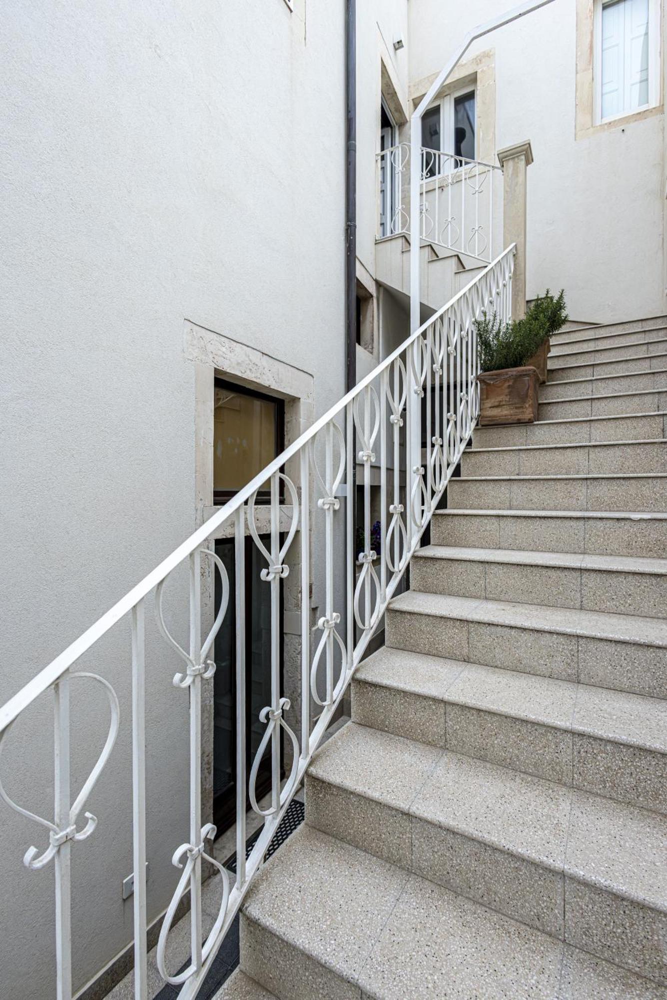 Lakkios Charming Suites And Rooms Syrakuzy Zewnętrze zdjęcie